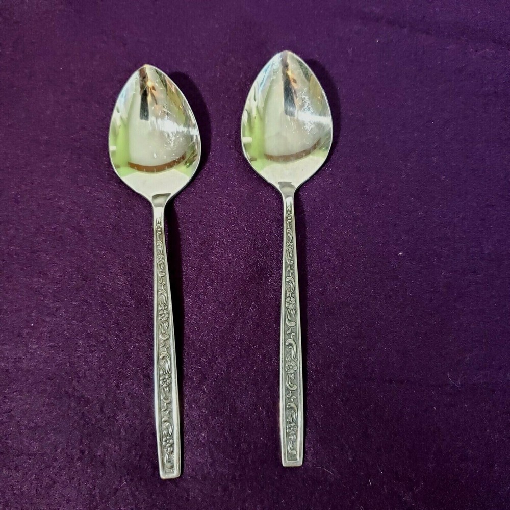 Oneida West Bend USA Stainless Steel Fernwood 2 Soup Spoons